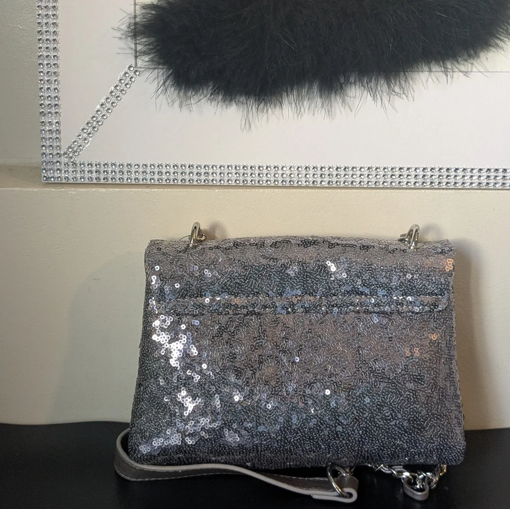 Badgley Mischka NWT  Sequin Message Pearl Strap Crossbody FREE PURSE PILLOW - Picture 7 of 9
